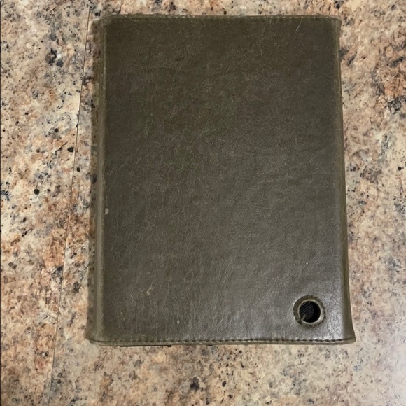 Matt & Nat iPad mini case - Picture 4 of 4